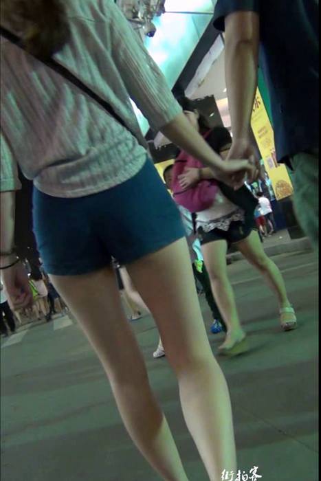 [街拍客视频]jx0042 齐B小短裤性感大长腿美女