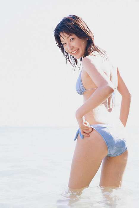 性感比基尼短发少妇[YS-Web]Vol.076 Mayumi Ono 小野真弓 笑颜のままで